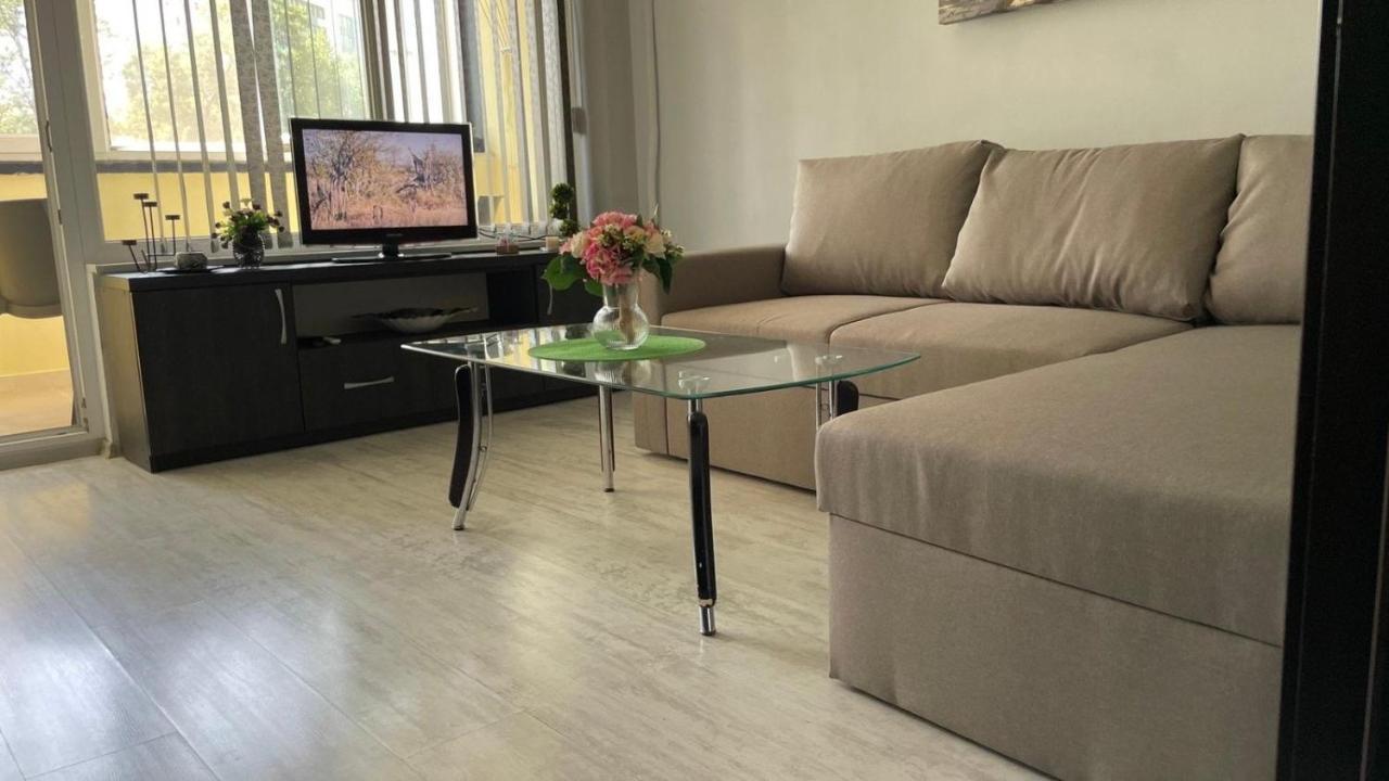Lotos Apartament Apartment Burgas City Exterior foto